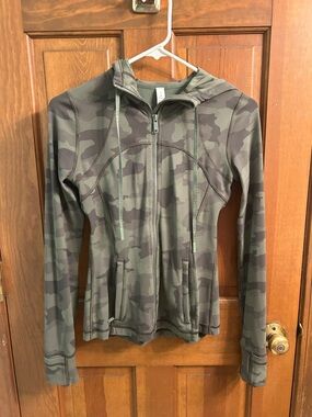 lululemon athletica Olive Camo Full-Zip Hoodie Jacket